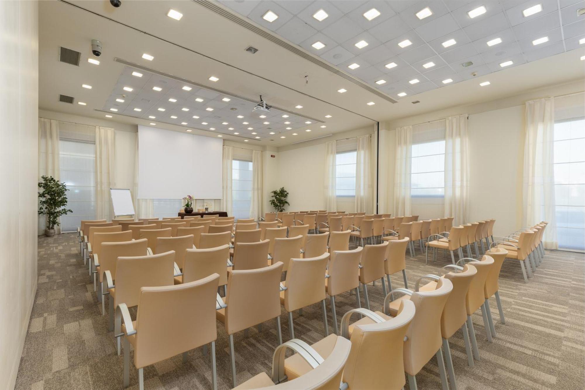 Hilton Garden Novoli 4* Florenz